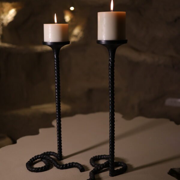 Coil Pillar — I
