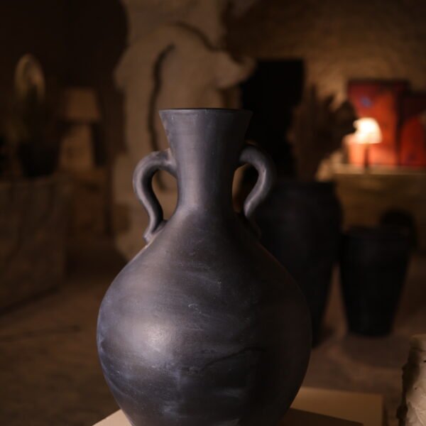Ember Veil Amphora
