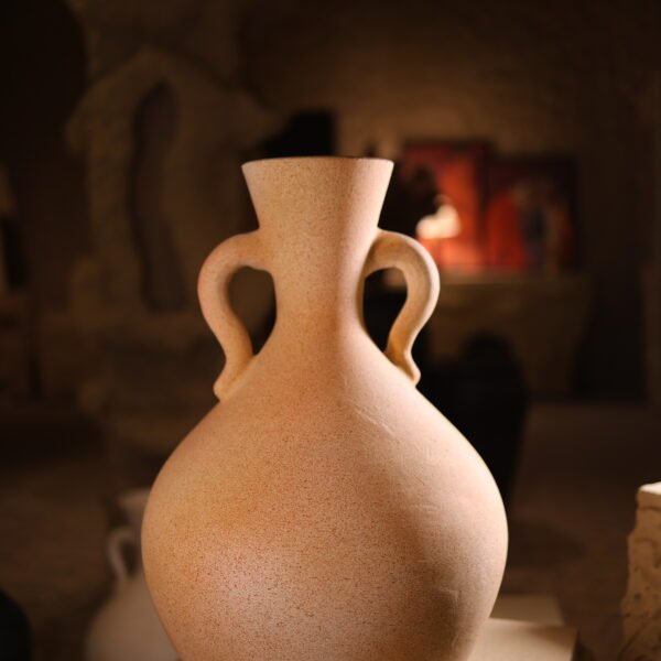 Desert Loop Amphora